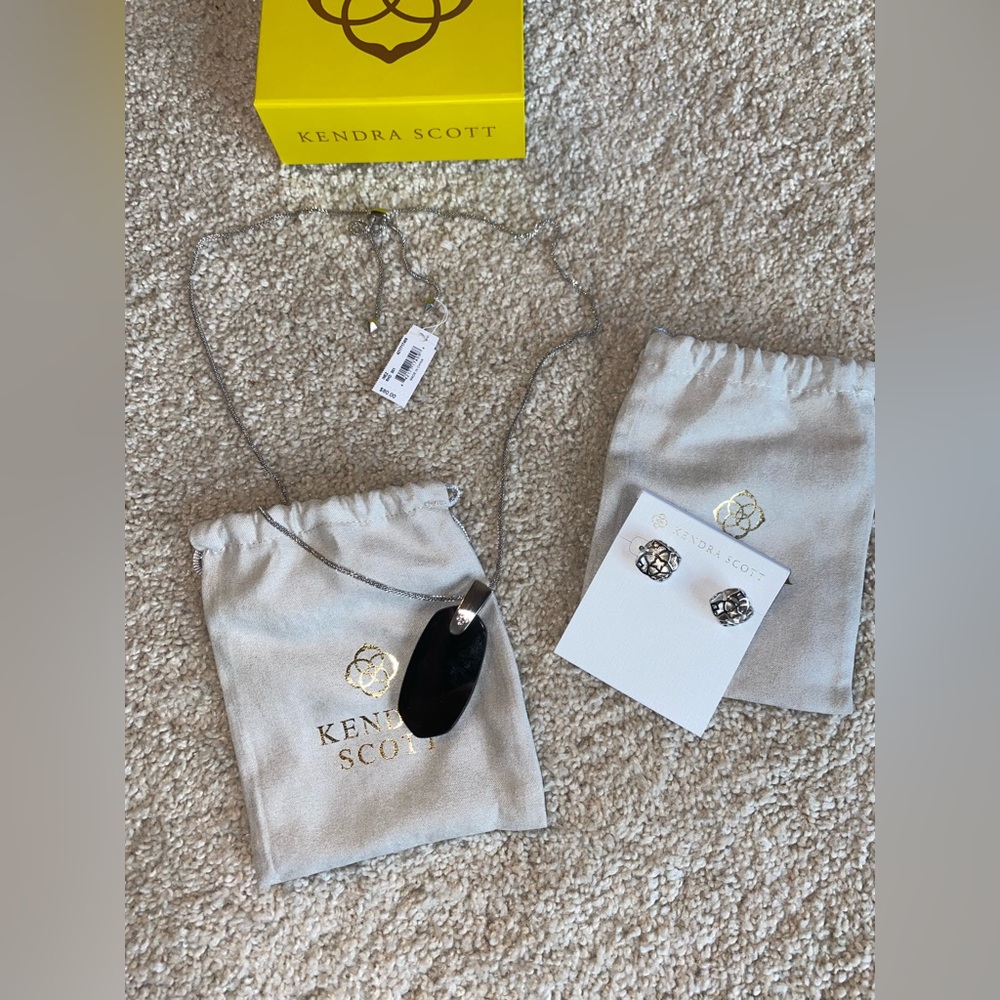 Kendra Scott Necklace and Earring Set